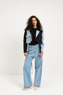 Cropped contrast blazer with High Waisted Jeans